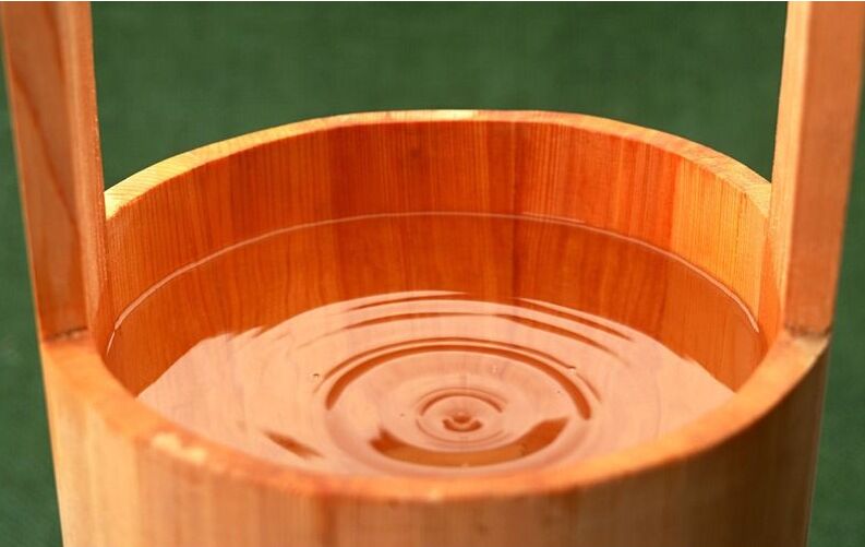 一桶水毁了一个家!夏天,6种情况下千万别洗澡!